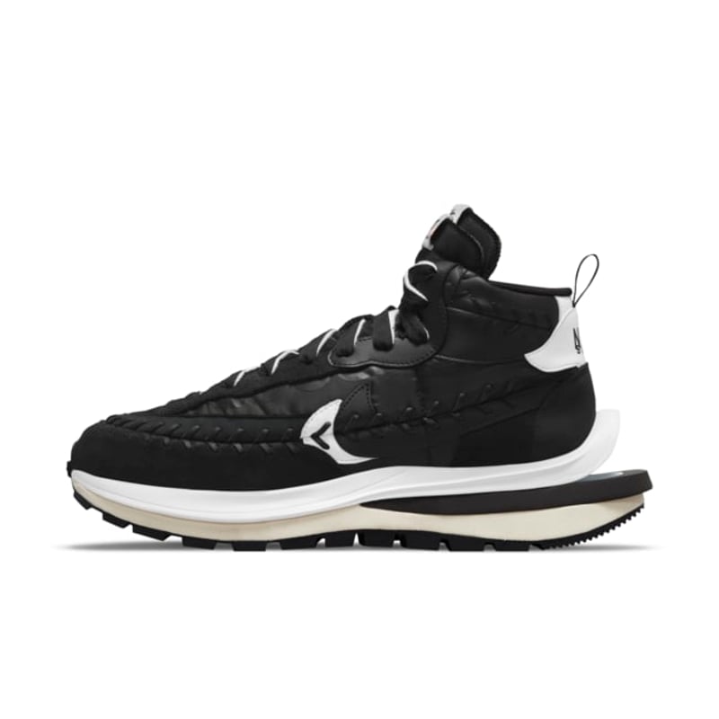 Nike VaporWaffle x sacai x Jean Paul Gaultier DH9186-001 01