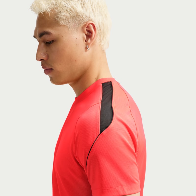 Nike Strike Dri-FIT IF1461-804 02