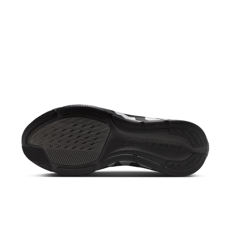 Nike Pegasus 42 runners "Black & Medium Ash" | Men | Running | 02 | SPORTSHOWROOM