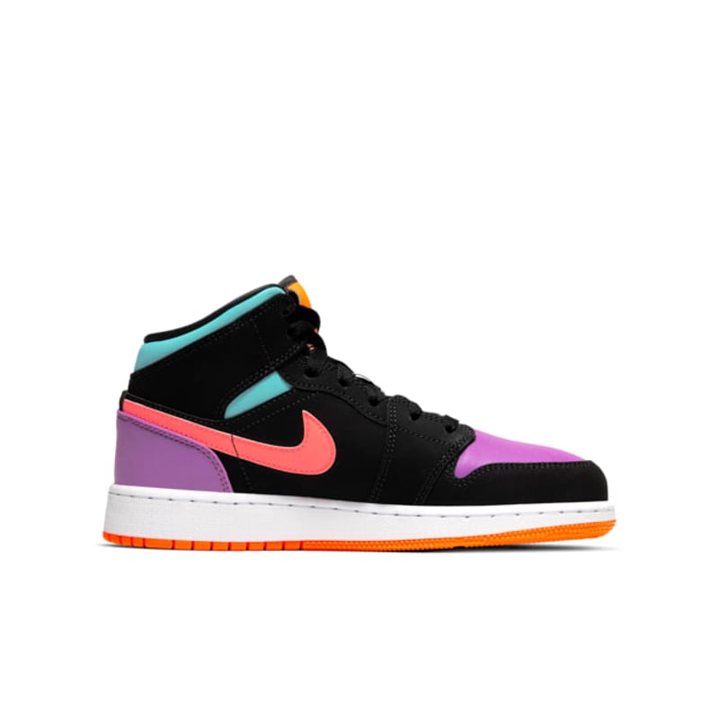 Jordan 1 Mid 554725-083 03