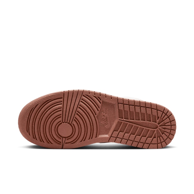 Jordan 1 Low SE FN3722-801 02