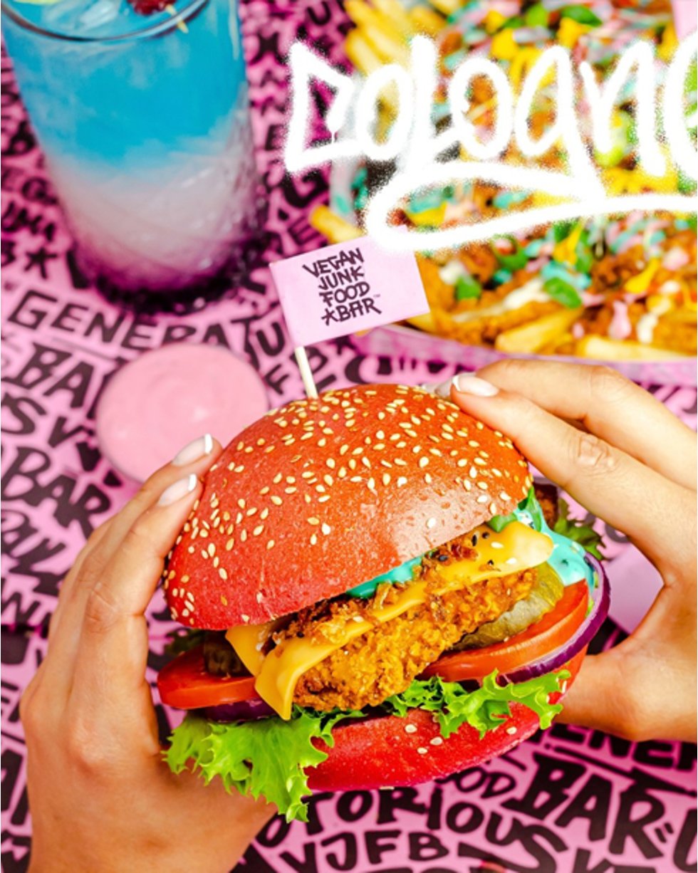 Vegan Junk Food Bar 588 07