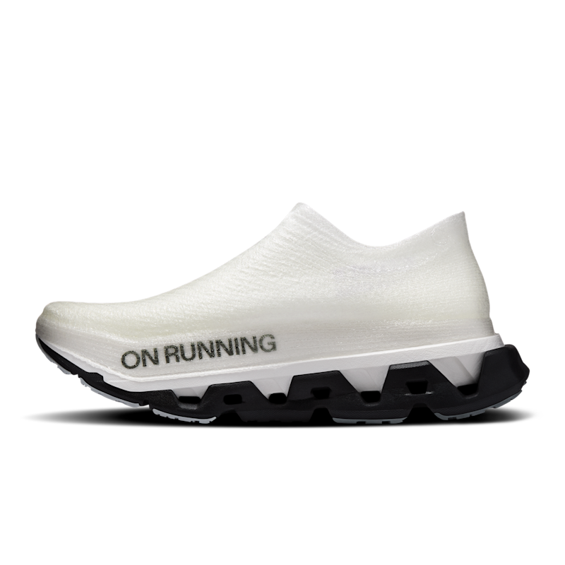 On LightSpray Cloudmonster 3 Hyper Laufschuhe "Black & Apollo" | | Laufen | 04 | SPORTSHOWROOM