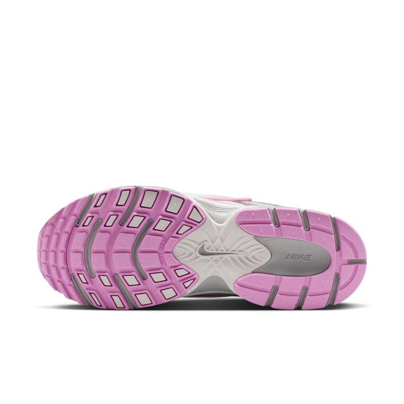 Nike V5 RNR HQ7901-009 02