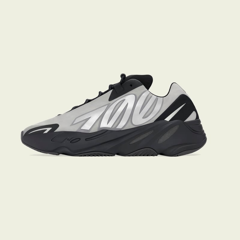 Yeezy Boost 700 MNVN GW9524 02