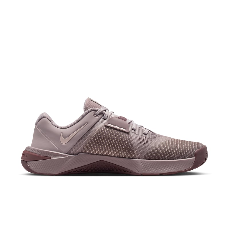 Nike Metcon 10 gym runners "Light Violet Ore & Tattoo" | Women | Training | 03 | SPORTSHOWROOM
