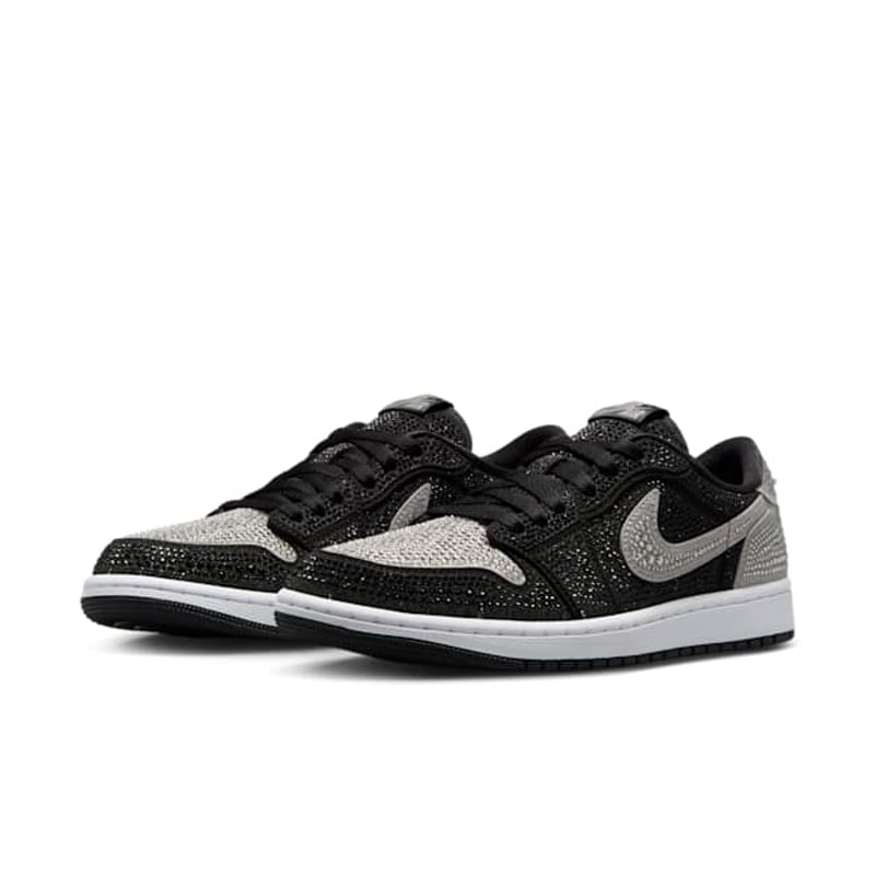 Jordan 1 Retro Low OG x Swarovski HM9208-001 05