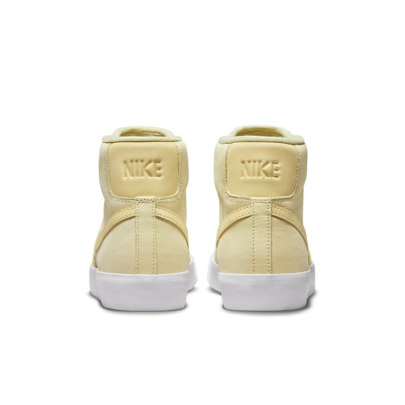 Nike Blazer Mid Premium DQ7572-700 06
