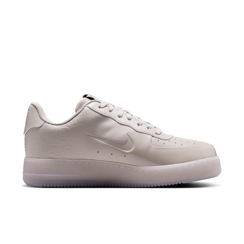 Zapatillas Nike Air Force 1 "Made in Italy" | Mujer | Estilo deportivo | 02 | SPORTSHOWROOM