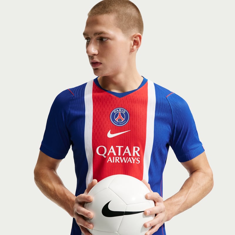 Nike Paris Saint-Germain 2026/27 Match Home Aero-FIT Authentic II2732-417 01