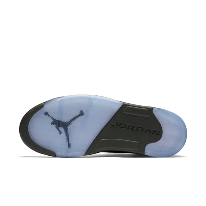 Jordan 5 Retro Premium 881432-305 02
