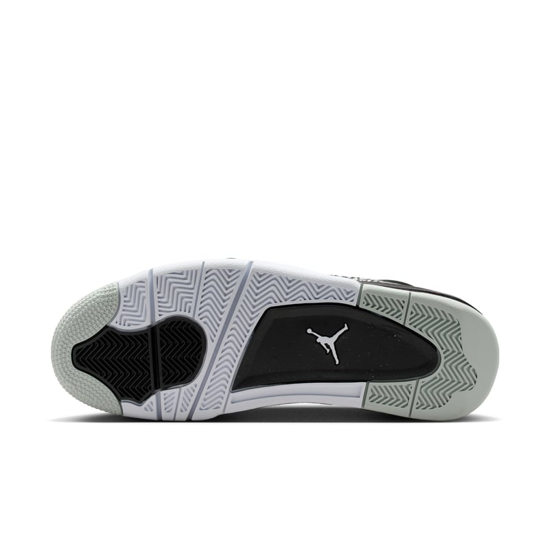 Jordan Son of Mars Low 580603-002 02