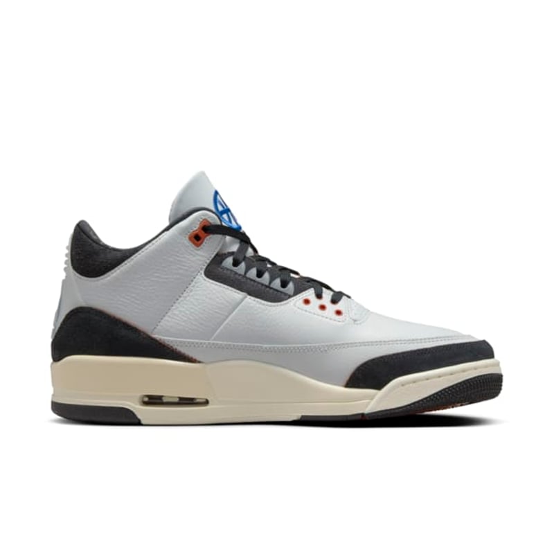 Jordan 3 Retro FZ5649-100 03