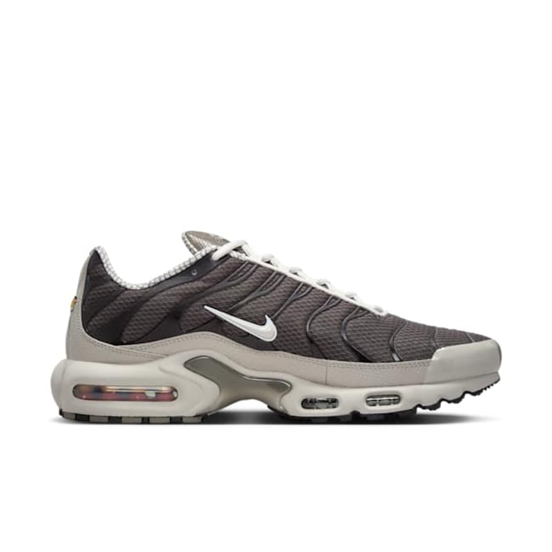 Nike Air Max Plus IB7679-200 03