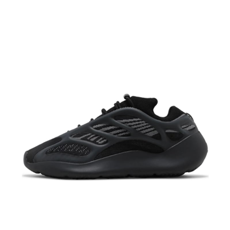 Yeezy 700 V3 GX6144 01