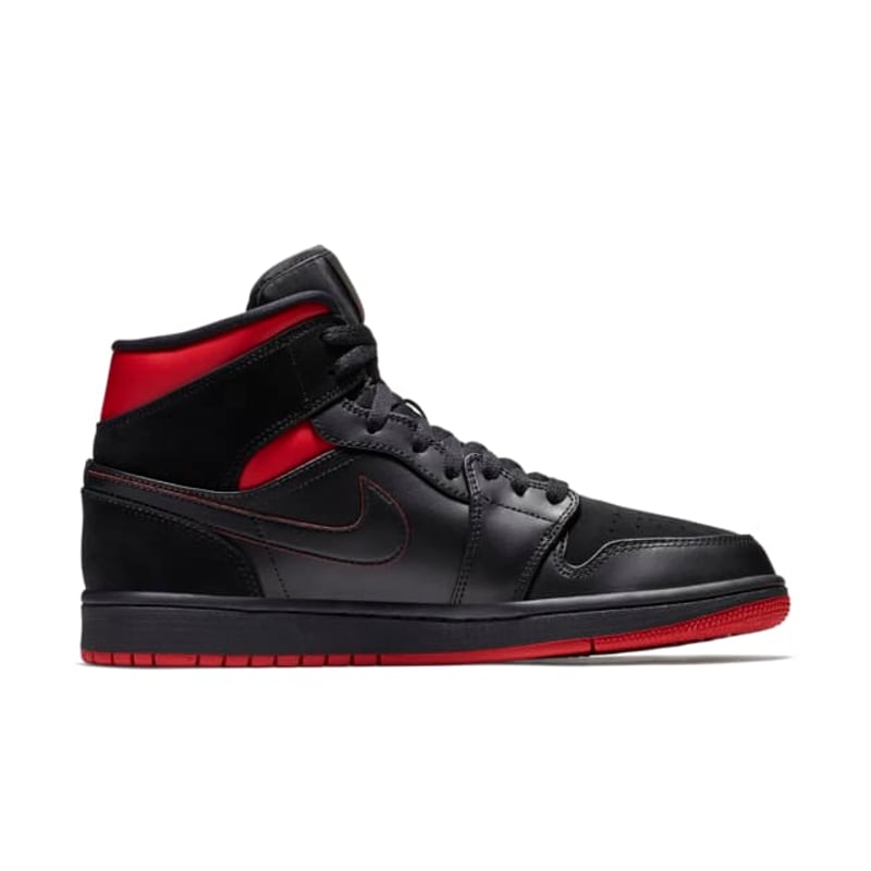 Jordan 1 Retro Mid 554724-076 03