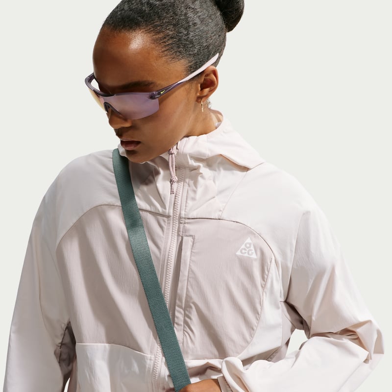 Zaketa Nike ACG 'Five Towers' UV Protection "Light Orewood Brown & Cream II" | Γυναίκες | | 01 | SPORTSHOWROOM