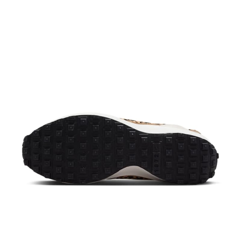 Nike Waffle Debut HF1856-001 02