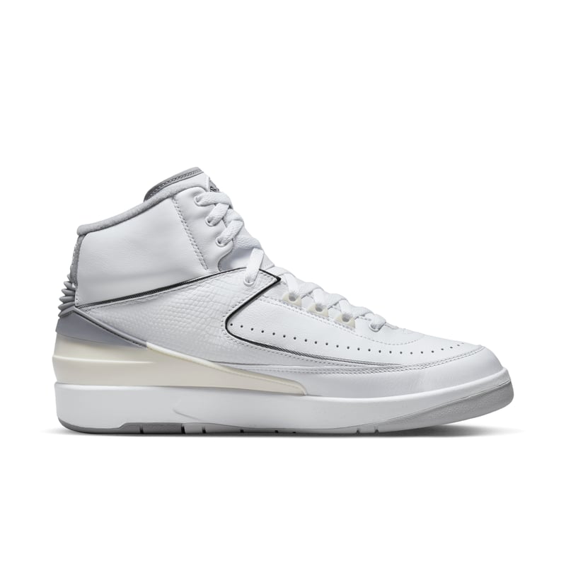 Jordan 2 Retro DR8884-100 03