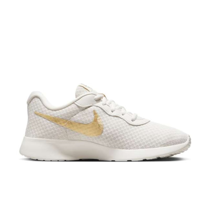 Nike Tanjun EasyOn DV7786-006 03