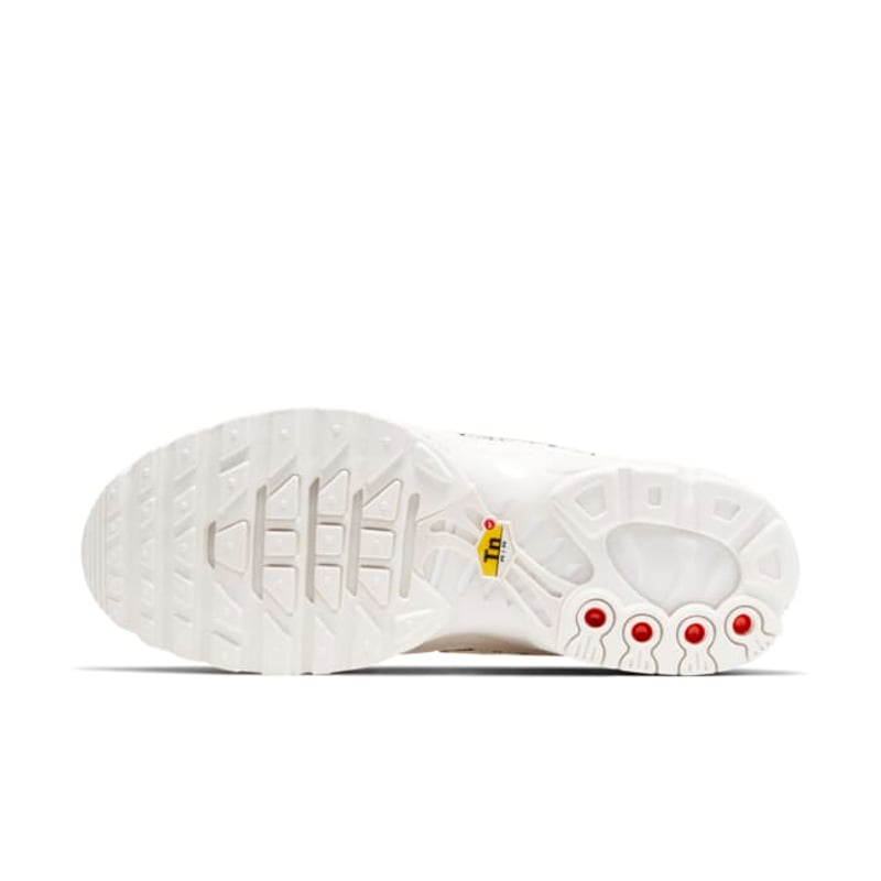 Nike Air Max Plus AR0970-002 02