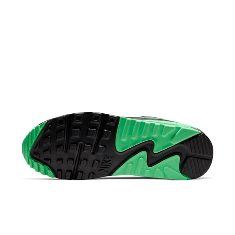 Nike Air Max 90 x UNDEFEATED CJ7197-004 02