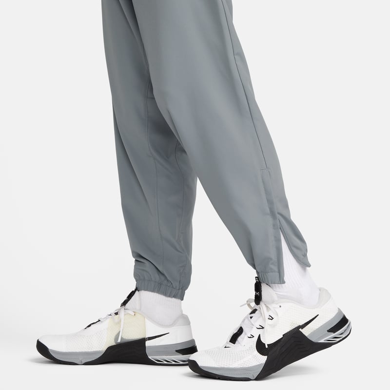 Nike Form Dri-FIT Tapered FB7497-084 04