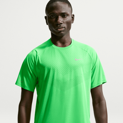 Nike Stride Dri-FIT ADV Shirt "Green Spark" | Herren | Laufen | 01 | SPORTSHOWROOM