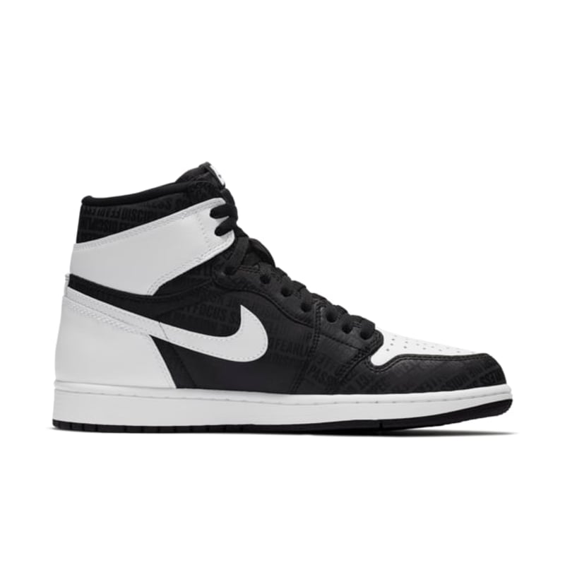 Jordan 1 Retro High OG x Derek Jeter 555088-008 03