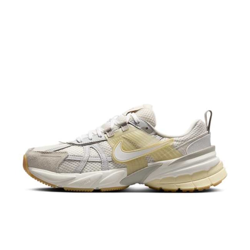 Nike V2K Run HV4314-030 01