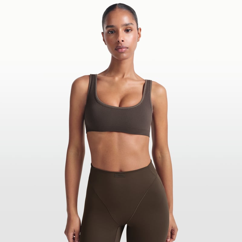 NikeSKIMS Ribbed Seamless IU8300-249 01