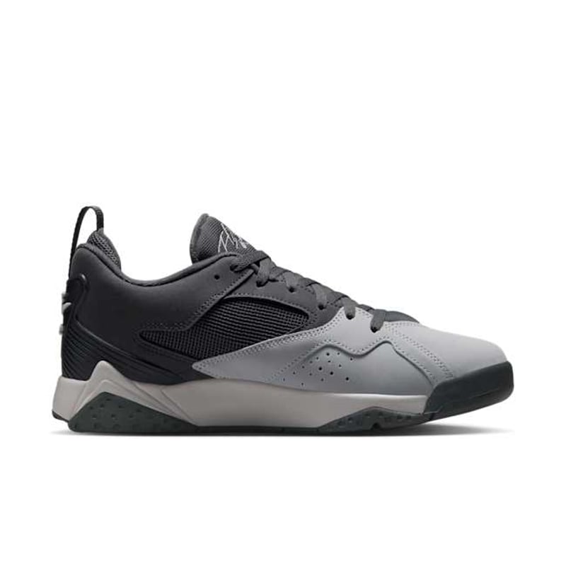 Jordan MVP 92 HQ3950-001 03
