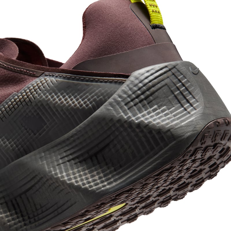 Nike Ava Rover IM9327-200 08