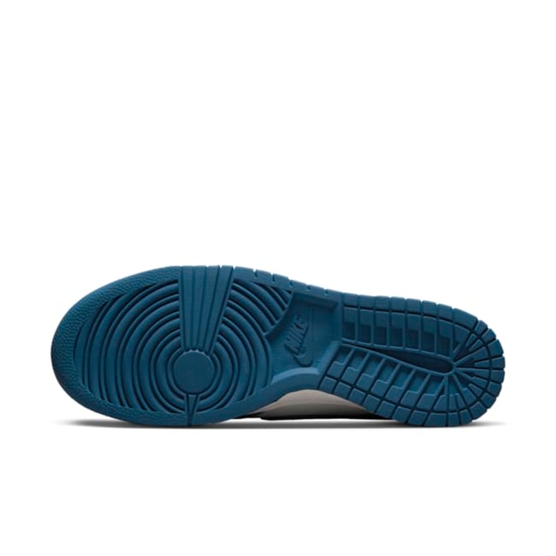 Nike Dunk Low Retro SE DV0834-101 03
