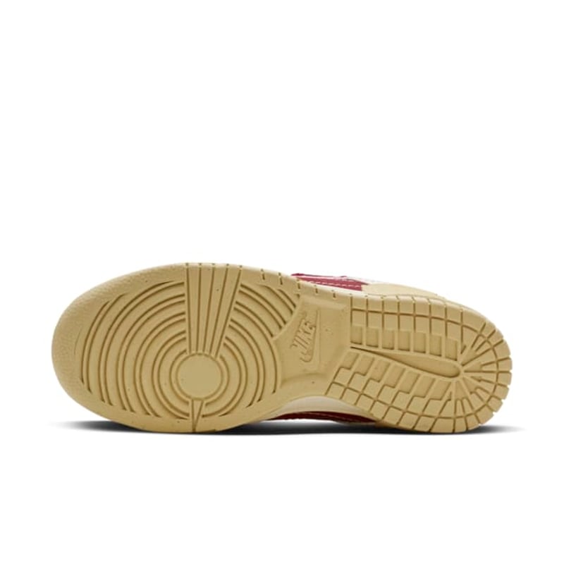 Nike Dunk Low Disrupt 2 FD4617-667 02
