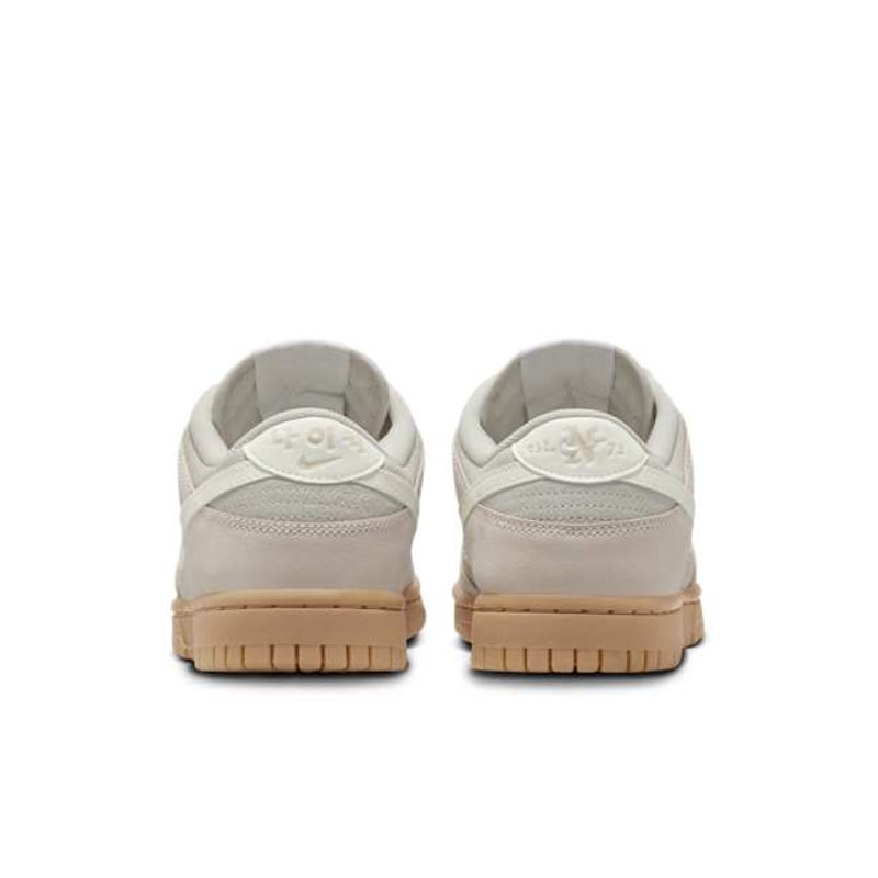 Nike Dunk Low SE FQ8147-104 06