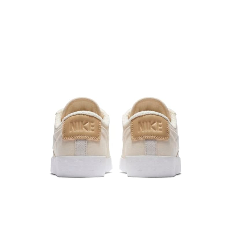Nike Blazer Low LX AV9371-102 06