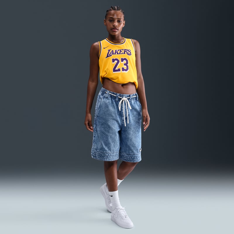 Majica Nike LeBron James Los Angeles Lakers Icon Edition 2022/23 Dri-FIT NBA Swingman "Amarillo" | Moški | Košarka | 06 | SPORTSHOWROOM
