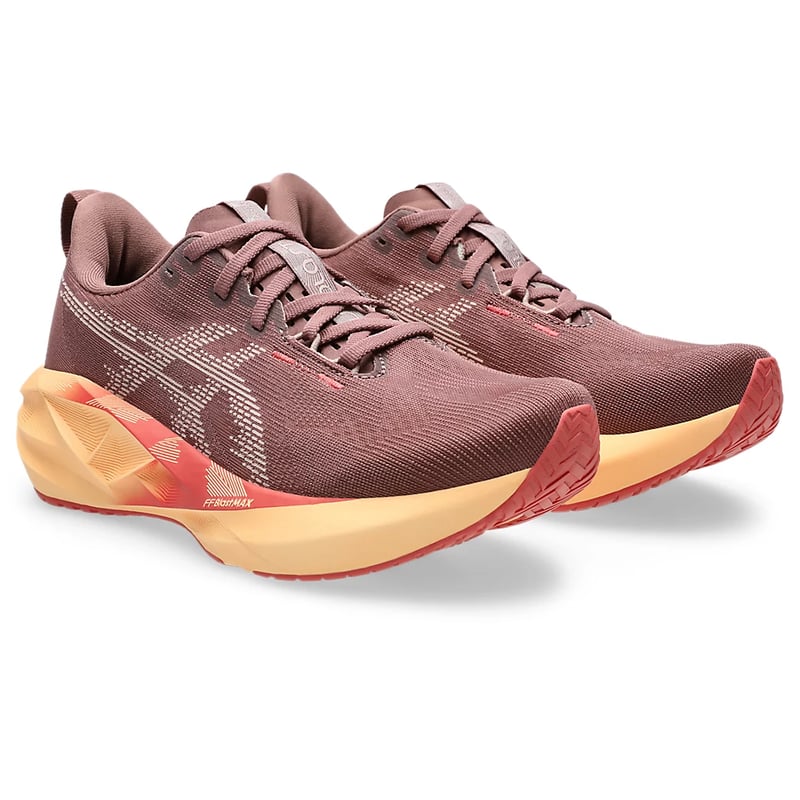 ASICS Novablast 5 1012B765-600 02