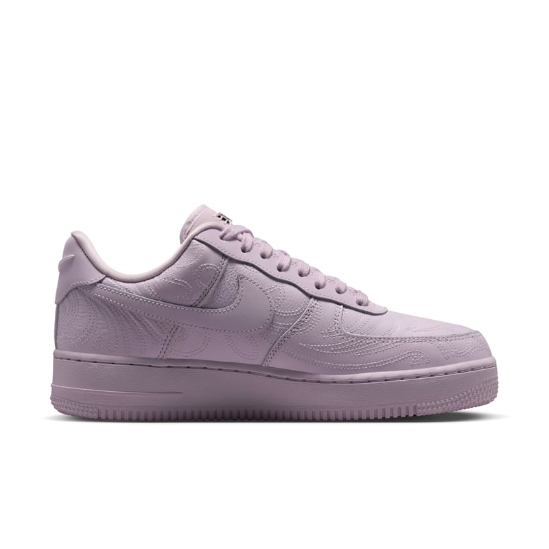 Tenisky Nike Air Force 1 '07 "Bleached Lilac" | Ženy | Sportstyle | 02 | SPORTSHOWROOM