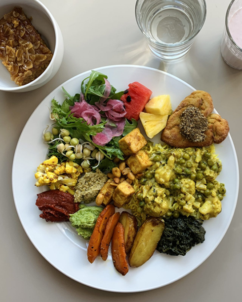Kasvisravintola Brindavan & Bhajan Cafe