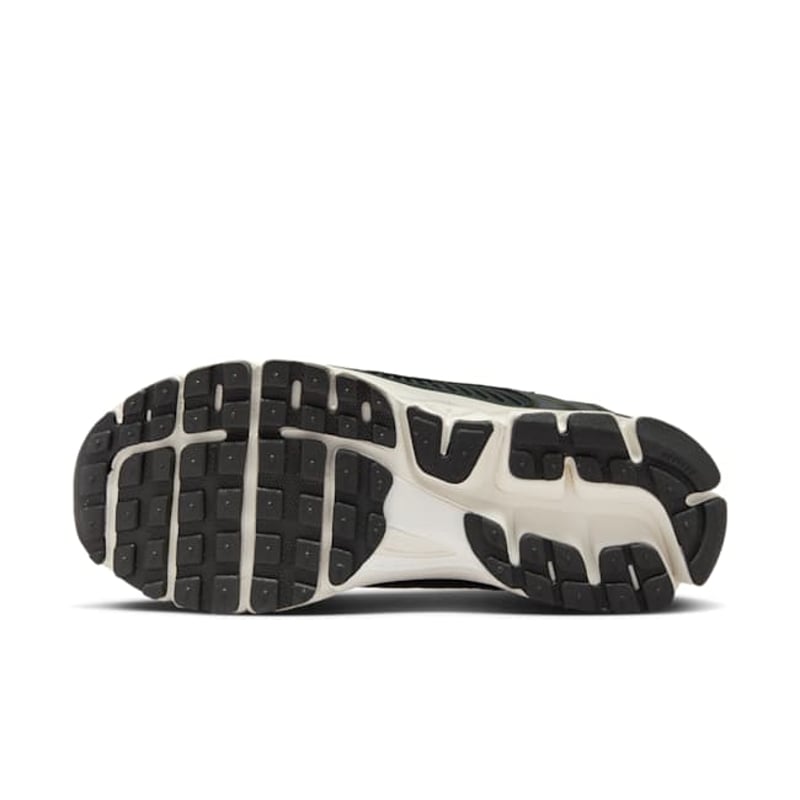 Nike Zoom Vomero 5 FQ8898-325 02