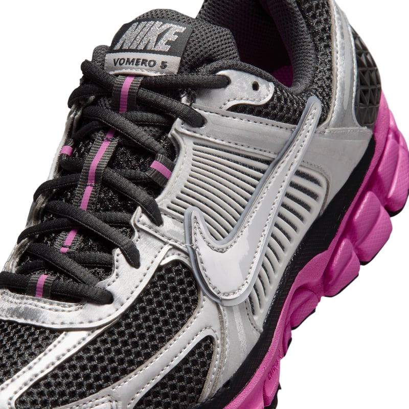 Nike Zoom Vomero 5 trainers "Off Noir & Fire Pink" | Women | SportStyle | 06 | SPORTSHOWROOM