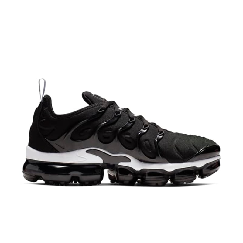 Nike Air VaporMax Plus 924453-011 03