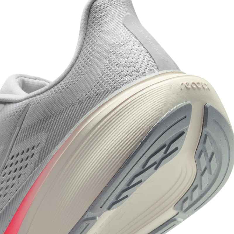 Nike Pegasus 42 running shoes "Wolf Grey & Flash Crimson" | Men | Running | 08 | SPORTSHOWROOM