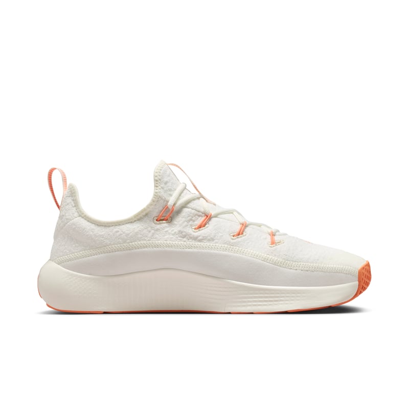 Nike LeBron TR1 FJ6151-102 03