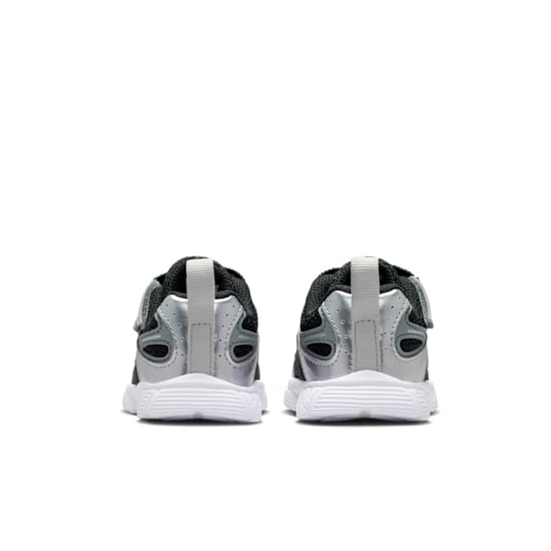 Nike V5 RNR HQ6413-001 06