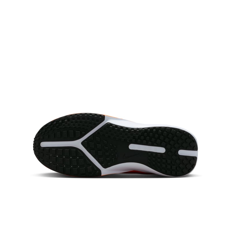 Nike Sonic Fly FZ0017-800 02