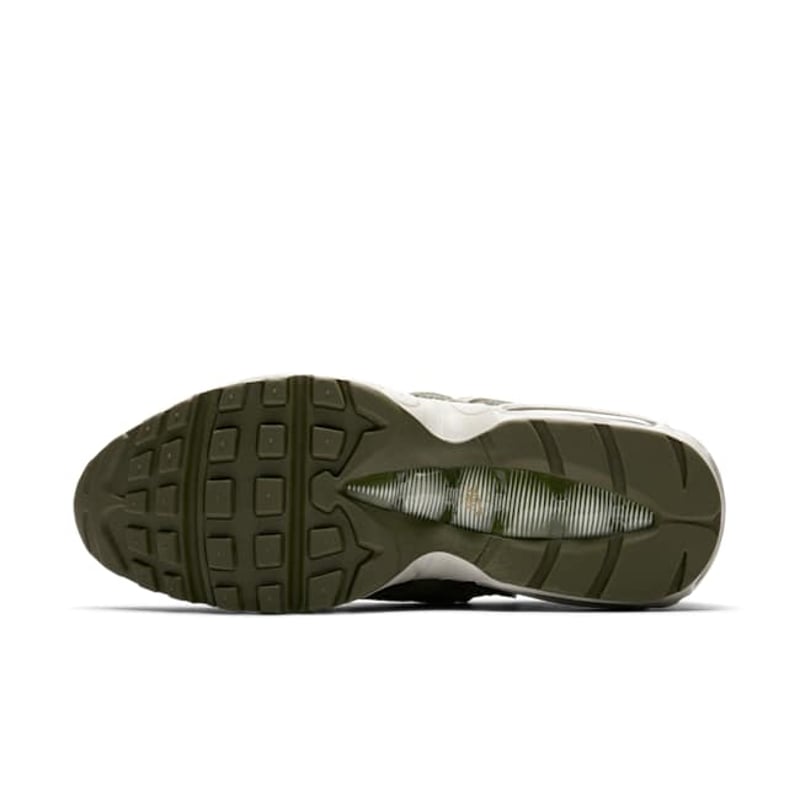 Nike Air Max 95 Essential 749766-303 02