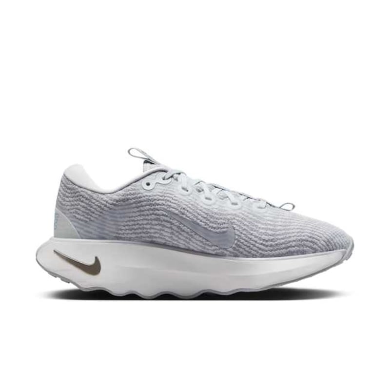 Nike Motiva DV1238-010 03